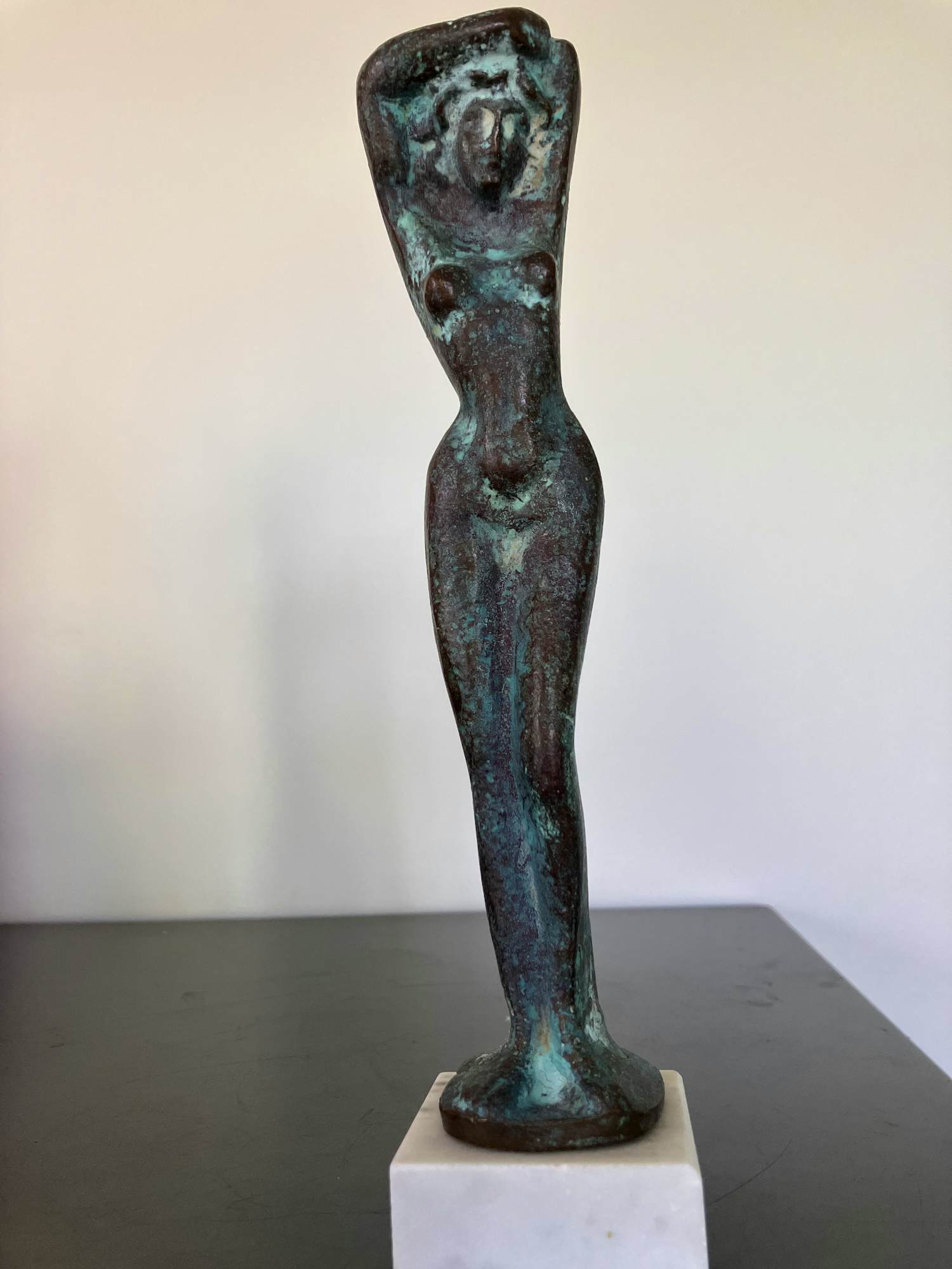 Brons (Onbekend) - Jonge vrouw verkocht voor € 39!