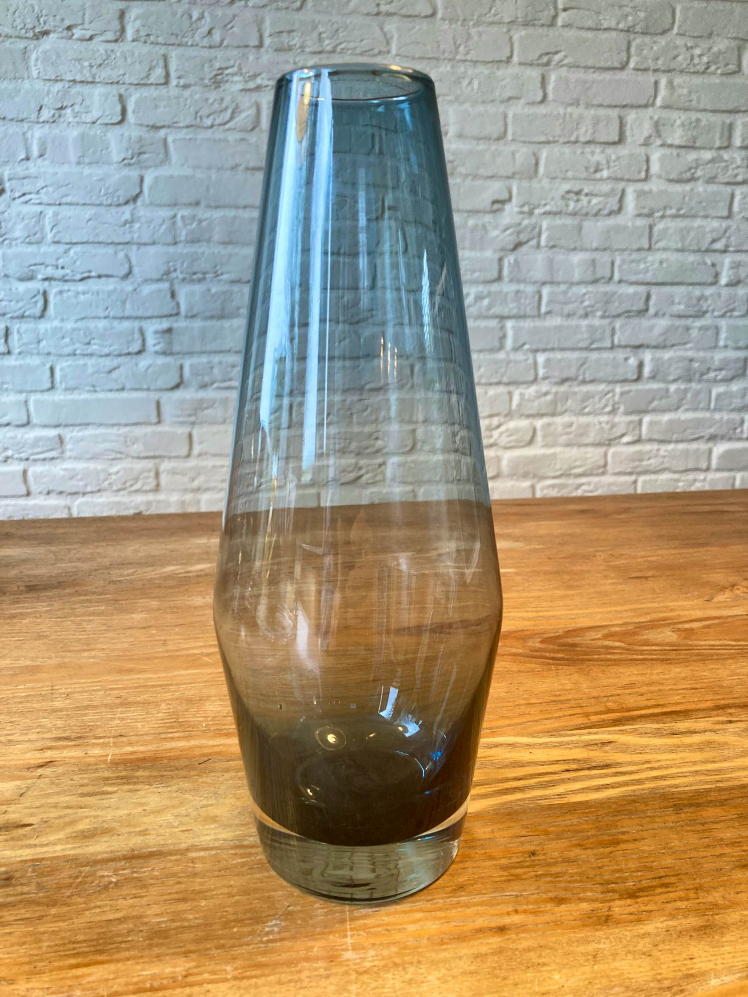 Tamara Aladin - Riihimaki Riihimaen Lasi Oy Glazen vaas Door Tamara Aladin, 1960 kopen? Bied vanaf 55!