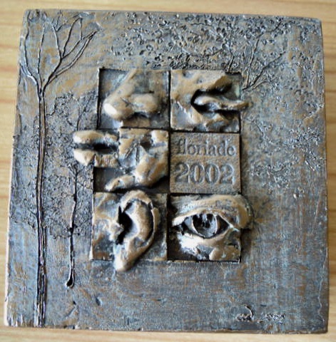 Niet of onleesbaar gesigneerd - Gesigneerd sculptuur - Floriade 2002 -ruiken - proeven -voelen - horen en zien kopen? Bied vanaf 1!