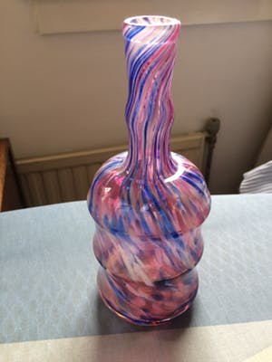 Niet of onleesbaar gesigneerd - Veelkleurige flesvaas kopen? Bied vanaf 10!