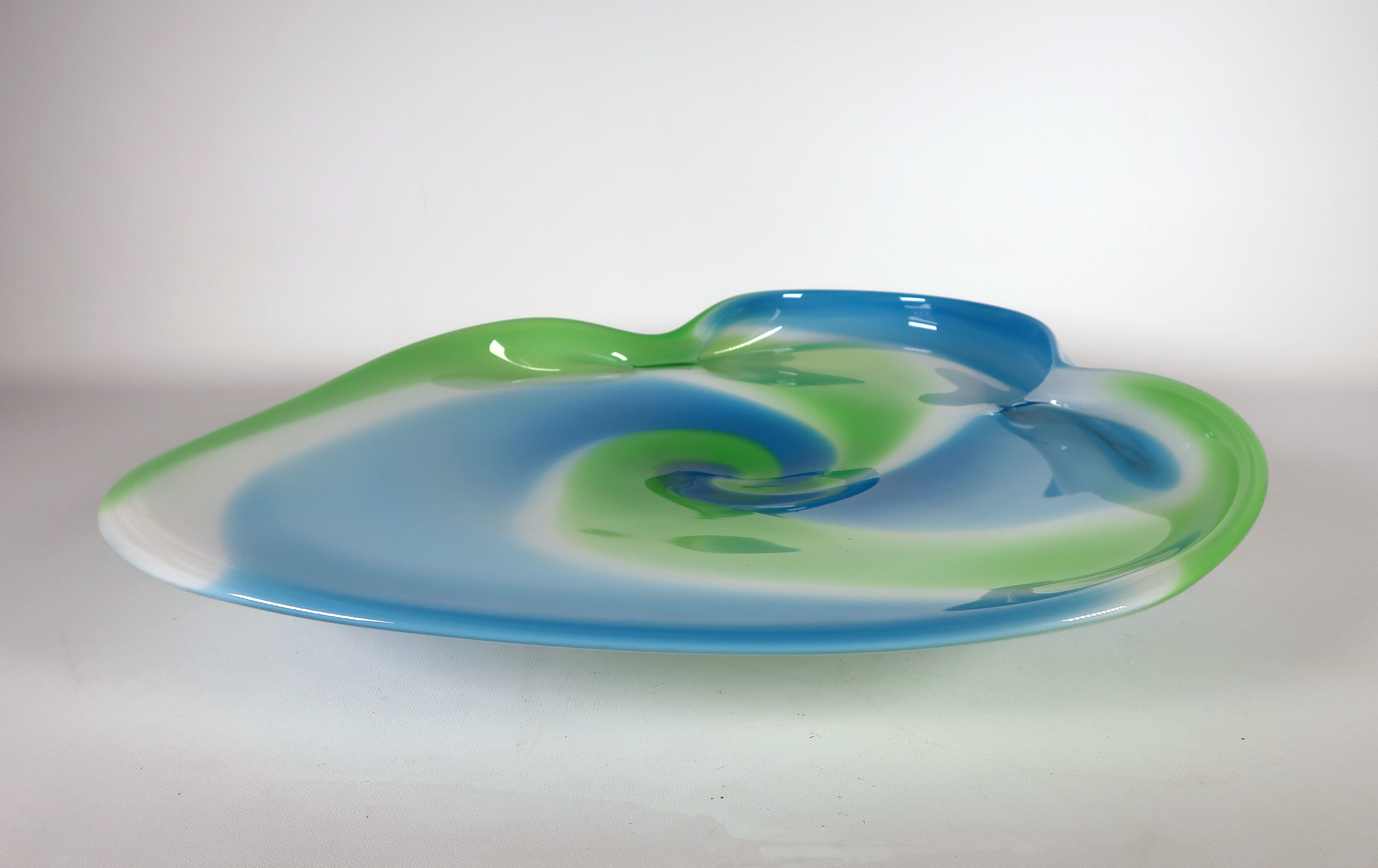 Willem Heesen - Glas, unica schaal met spiraalvorm verkocht voor € 100!