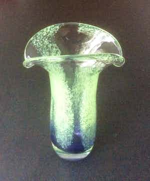 Niet of onleesbaar gesigneerd - DESIGN VAAS verkocht voor € 1!