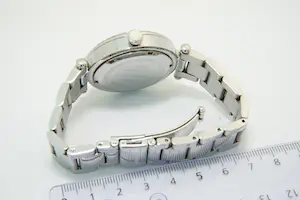 58- Zo goed als nieuw Invicta "bolt lady 28923" dames polshorloge met Box + cert kopen? Bied vanaf 70!