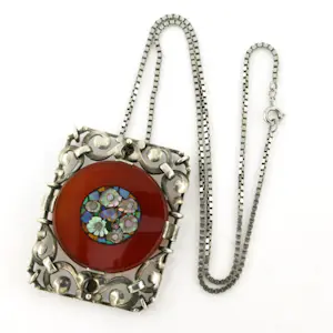 Zilveren collier met hanger met carneool en mozaïek – 32.2 gram – 50 cm lang kopen? Bied vanaf 140!