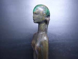 Brons (Onbekend) - zittend naakt, zeer mooi beeldje kopen? Bied vanaf 175!