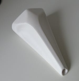 Plateelbakkerij Flora - Mat wit platelen solifleur vaasje kopen? Bied vanaf 1!