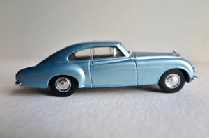 Curiosa - 3 Dinky Toys: Chevrolet/Bentley /Tucker Torpedo -Matchbox - VERZENDING GRATIS NL kopen? Bied vanaf 1!