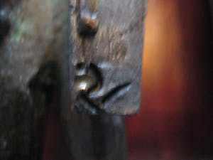 Brons (Onbekend) - Rob Verhoeven - wanddecoratie keramiek met verbronsd sculptuur - gesigneerd kopen? Bied vanaf 75!