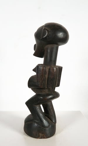 Songye - Houten Nkisi fetisj beeld met navelruimte voor magische stoffen kopen? Bied vanaf 1!