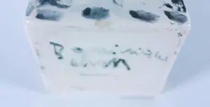 Dominique Chan - Beschilderd keramiek, Set van twee schalen en vaasje kopen? Bied vanaf 100!