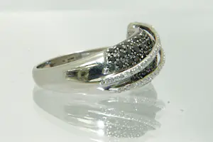 22 - 18 karaats witgouden ring met diamant ca 0.65 crt briljant kopen? Bied vanaf 500!