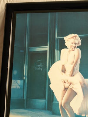 Curiosa - Marilyn Monroe met verlichting , Boulevard of Broken Dreams – Jaren ‘80 kopen? Bied vanaf 1!