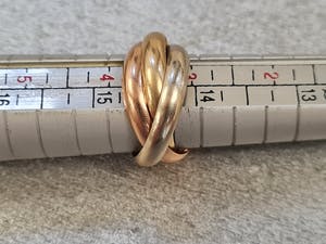 2564 - Elegante 14 karaats dames tricolor "Trinity" designring - Cartier model kopen? Bied vanaf 160!