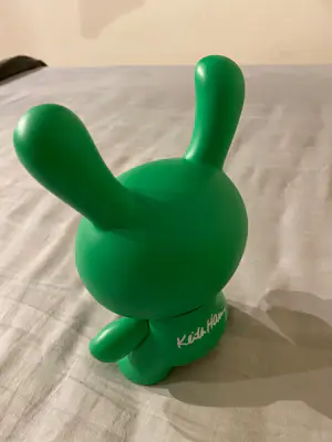 Keith Haring - Kidrobot Three Eyed Monster 8" Dunny Green kopen? Bied vanaf 250!