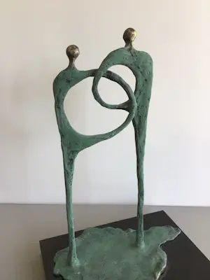 Corry Ammerlaan - Sculptuur “ De menselijke schakel “ kopen? Bied vanaf 89!