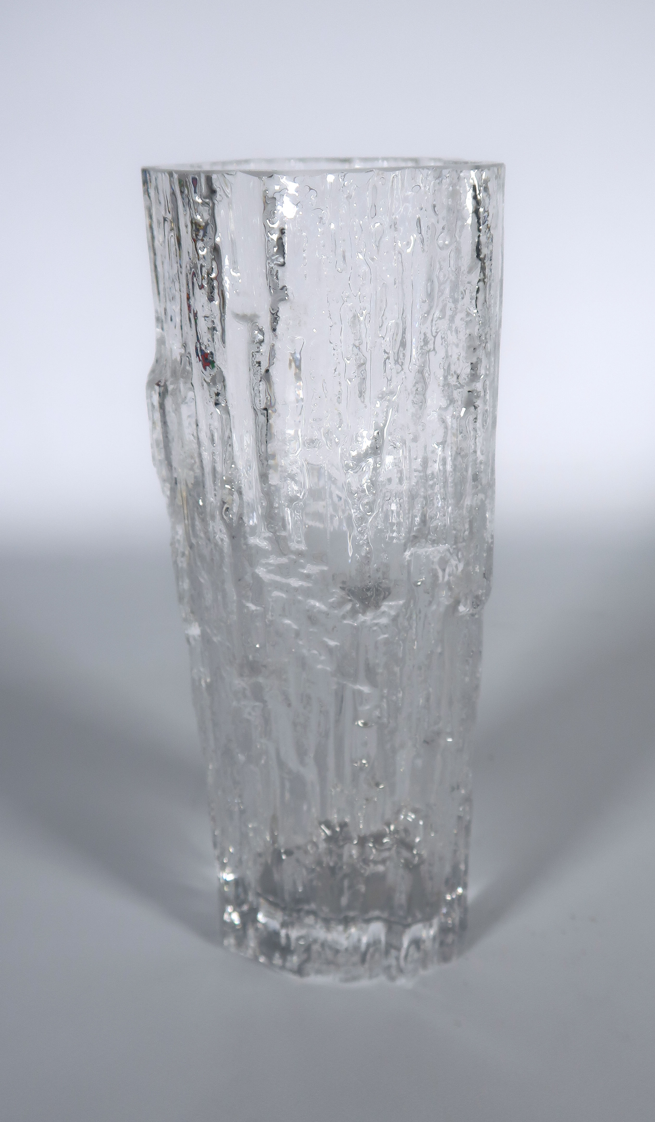 Tapio Wirkkala - Glas, Boomschors vaasje, uitgevoerd door Iitala kopen? Bied vanaf 35!