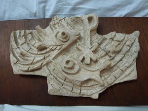 Klaas Pijlman - Chamotte / Aardewerk op paneel , Vissen & Pax Christi - ca. 1970 kopen? Bied vanaf 25!