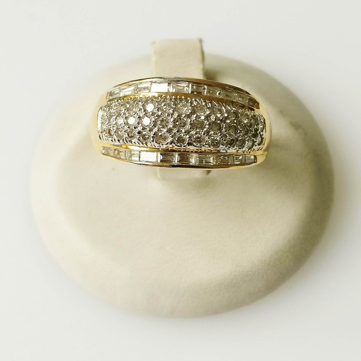 Diamanten ring van 0,85 ct kopen? Bied vanaf 1350!