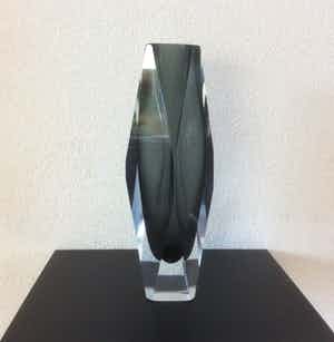 Allessandro Mandruzzato - MURANO facetgeslepen blokvaas verkocht voor € 45!