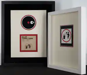 Banksy - BANKSY Set : CD BLUR Think Tank + Sticker BNK/5Y 027 Petrol Head verkauft für € 490!