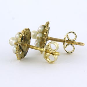 14k geel gouden oorknoppen bezet met parels - afm 1.0 cm x 1.0 cm kopen? Bied vanaf 110!