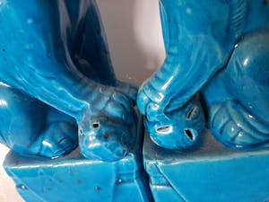 Niet of onleesbaar gesigneerd - 2 honden Chinese kopen? Bied vanaf 1!