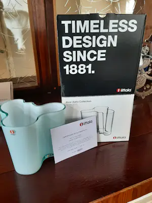 AcheterIittala - Vaas met certificaat? Enchérissez de 150!