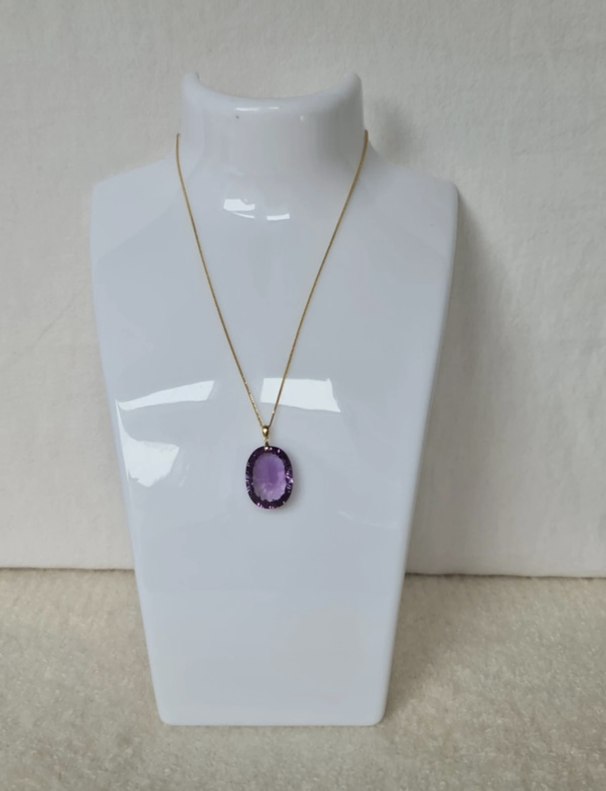18k gouden ketting met natuurlijke Amathiest kopen? Bied vanaf 300!