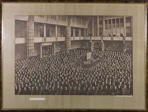 Niet of onleesbaar gesigneerd - Foto, Effectenbeurs van Amsterdam Anno 1928 - Ingelijst kaufen? Bieten Sie von 1!