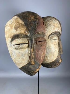 Lega - 210150 - Old Tribal used African TWIN mask from the Lega Bwami - Congo. kopen? Bied vanaf 1!