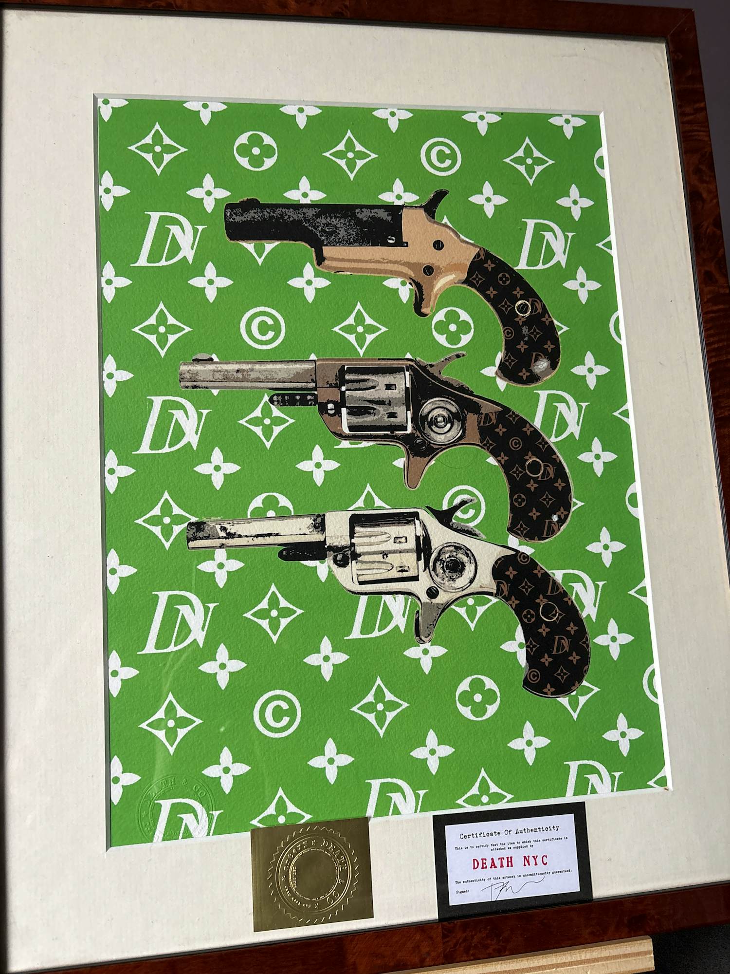 Death NYC - LV Revolvers kopen? Bied vanaf 100!