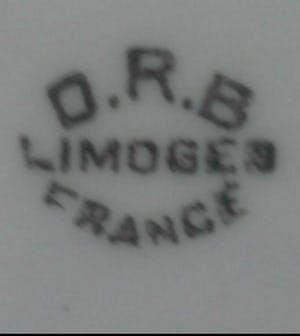 Royal Limoges - 8 fijn porseleinen schoteltjes kopen? Bied vanaf 19!