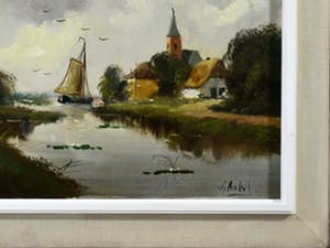 Niet of onleesbaar gesigneerd - "Zicht op dorp aan vaart met boerderijen, kerk en zeilschip" - olieverf opdoek kopen? Bied vanaf 10!