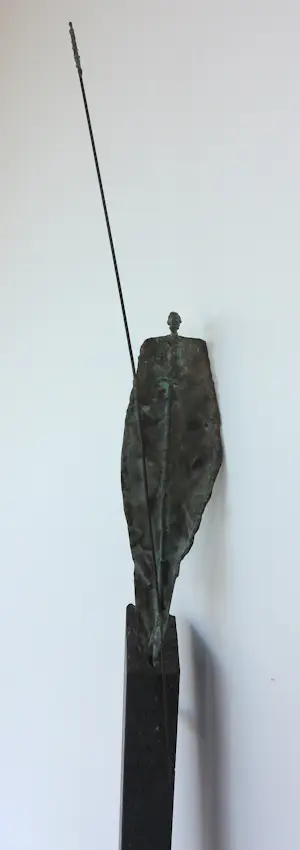 Franz Josef Vanck - Wandobject (brons), Figuur met speer kopen? Bied vanaf 500!