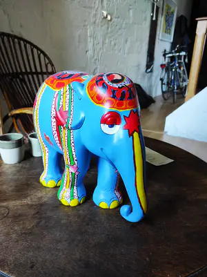 Corneille - Olifant Parade kopen? Bied vanaf 395!