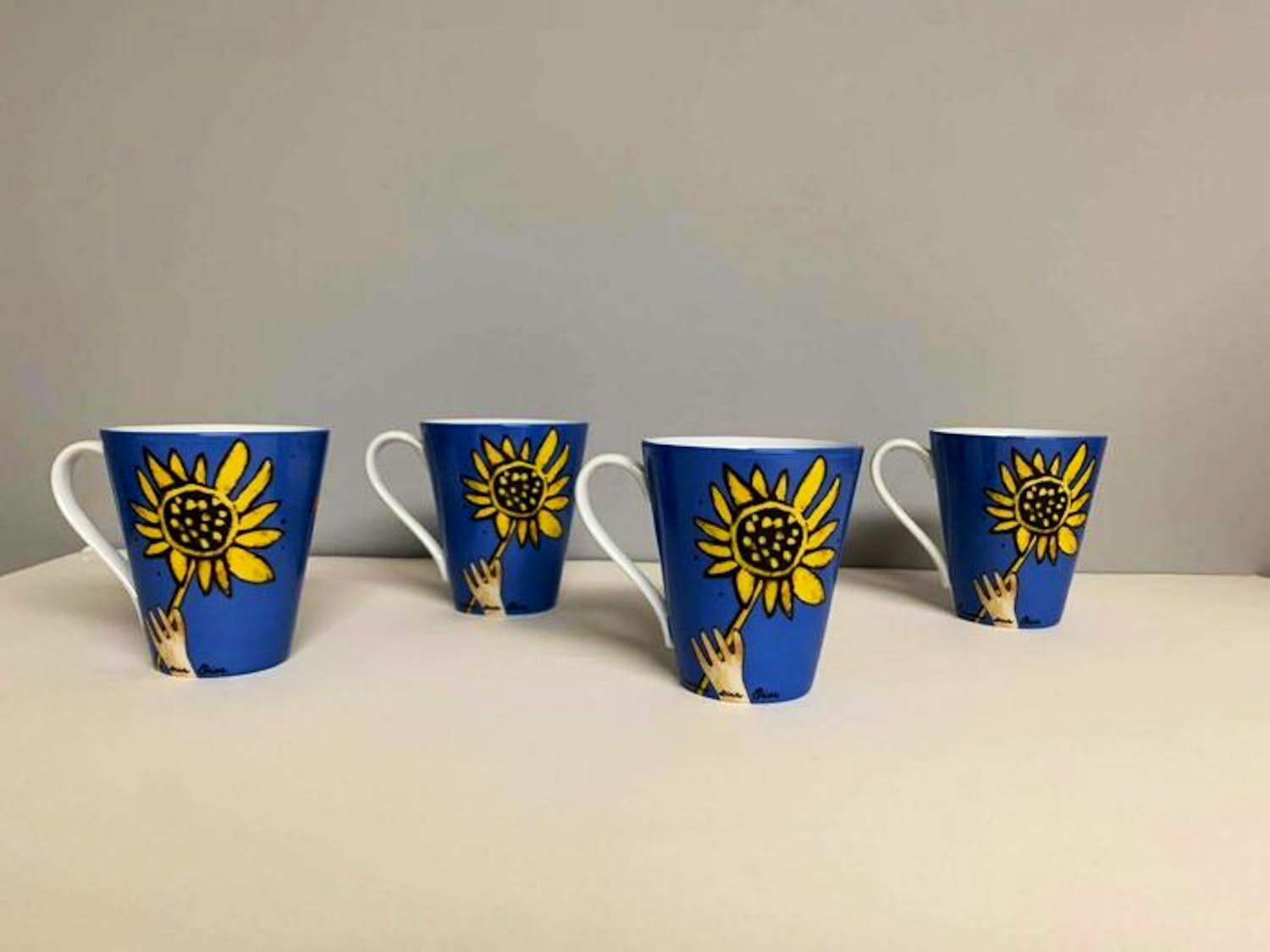 Corneille - 4 Mokken - De Zonnebloem en de Vogel - Auvers-sur-Oise - Hulde aan Van-Gogh kopen? Bied vanaf 50!