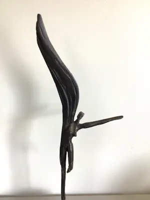 Klaas van den Berg - Zeldzaam sculptuur ( Titel onbekend). kopen? Bied vanaf 149!