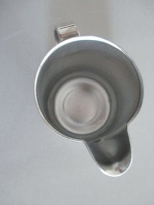 Alessi - Een peper en zoutvaatje, een melk-kannetje en een suikerpotje van Alessi kopen? Bied vanaf 12!