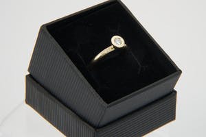 1307 - Elegante 14krt geel-gouden & diamanten (0.25ct) dames fantasie ring kopen? Bied vanaf 170!
