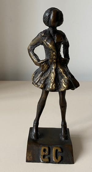 Corry Ammerlaan - Bronzen beeld dame op hoge hakken kopen? Bied vanaf 50!