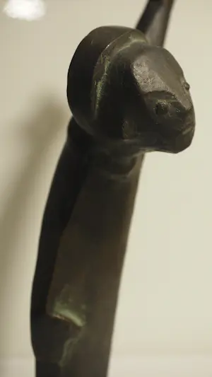 Kurt Lehmann - Kurt Lehmann Bronze Skulptur - Kleiner Knabe mit erhobenem Arm kopen? Bied vanaf 550!