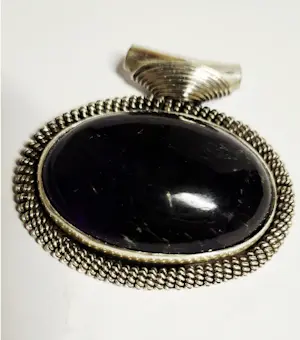 Vintage deze nieuwe prachtige zilveren hanger met grote Amethist kopen? Bied vanaf 80!