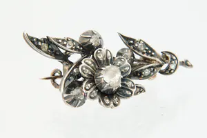 Antiek zilver op goud en diamanten Broche kopen? Bied vanaf 270!