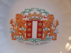 Royal Goedewaagen - Bone China Sierbord voorzien van Stadswapen van de stad Gouda kopen? Bied vanaf 1!