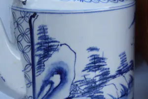 Niet of onleesbaar gesigneerd - Fraaie Draagbare Porseleinen theepot warmhoud reisset (20e eeuw kopen? Bied vanaf 1!