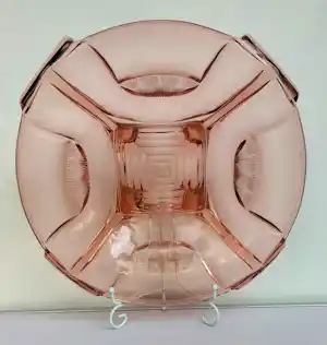 August Walther & Sohne AG - Roze persglas schaal "Sigrid" verkauft für € 20!