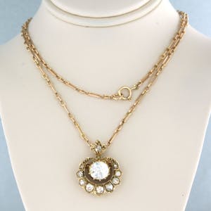 14k rosé gouden collier met hanger bezet met roos geslepen diamant tot. 1,50ct kopen? Bied vanaf 1800!