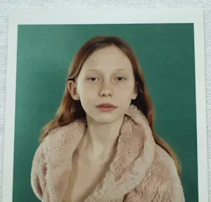 Elsbeth Struijk van Bergen - Gesigneerde foto , 'Zita' (Uit: “Enfants de Paris”) - 1998 kopen? Bied vanaf 80!