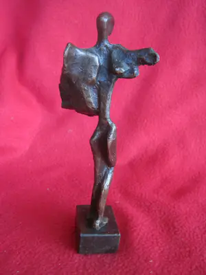 Hans van Eerd - Figuur met boek en appel. kopen? Bied vanaf 75!