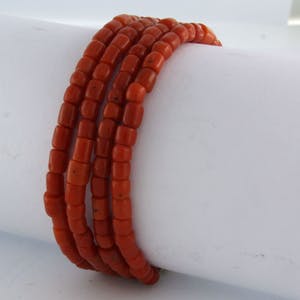 4 - strengs bloedkoralen antieke armband met een 14k antiek slot - 17 cm lang kopen? Bied vanaf 160!